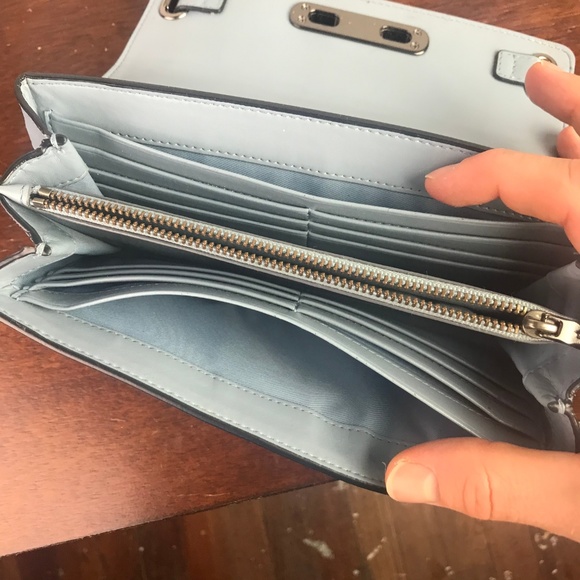 Coach | 53028 Swagger Wallet in Pebble Leather - Picture 3 of 8